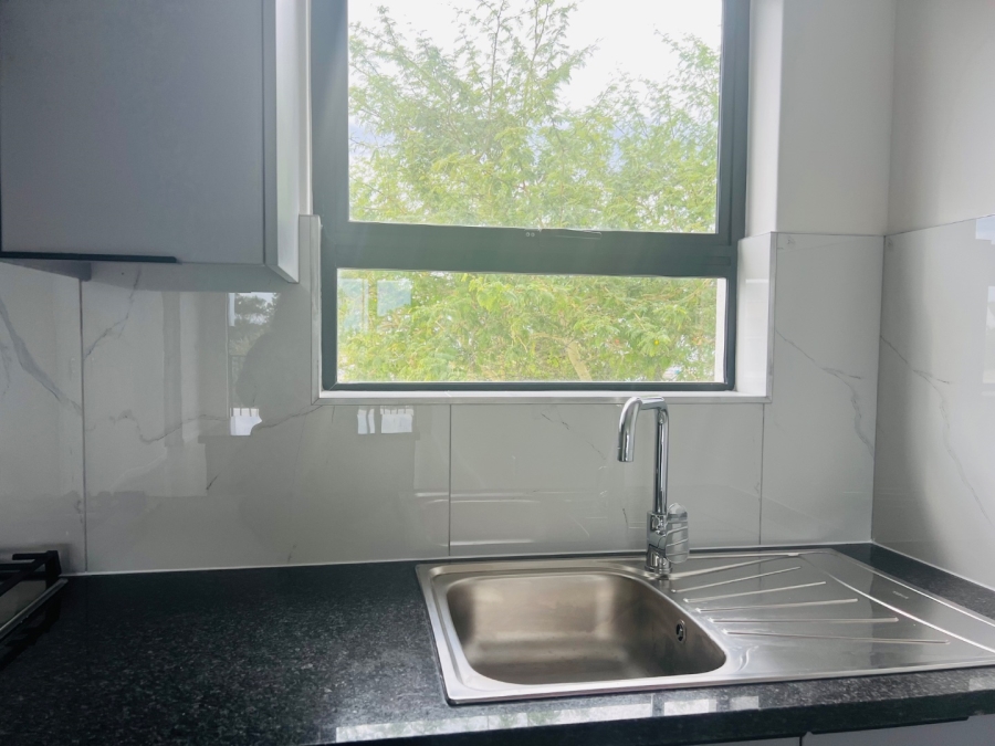 2 Bedroom Property for Sale in Table View Western Cape